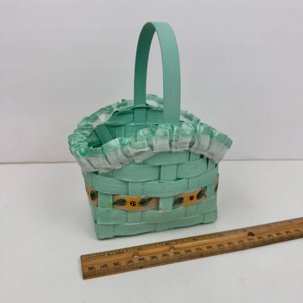 Vtg Small Mint Green Painted Woven Basket w Sunflowers Sheer Ruffle Ribbon Trim